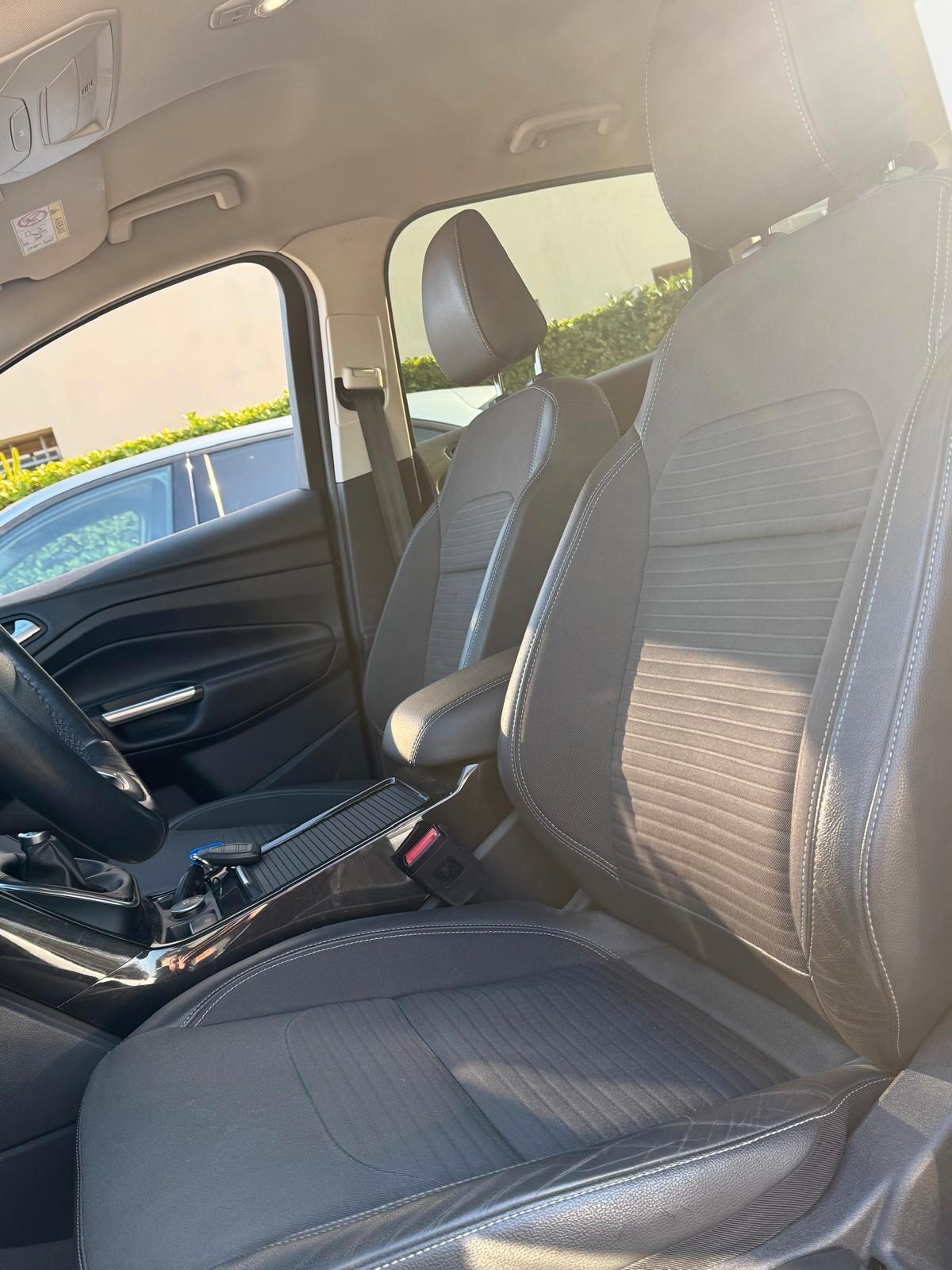 Ford Kuga 2.0 TDCI 150 CV S&S 4WD Vignale