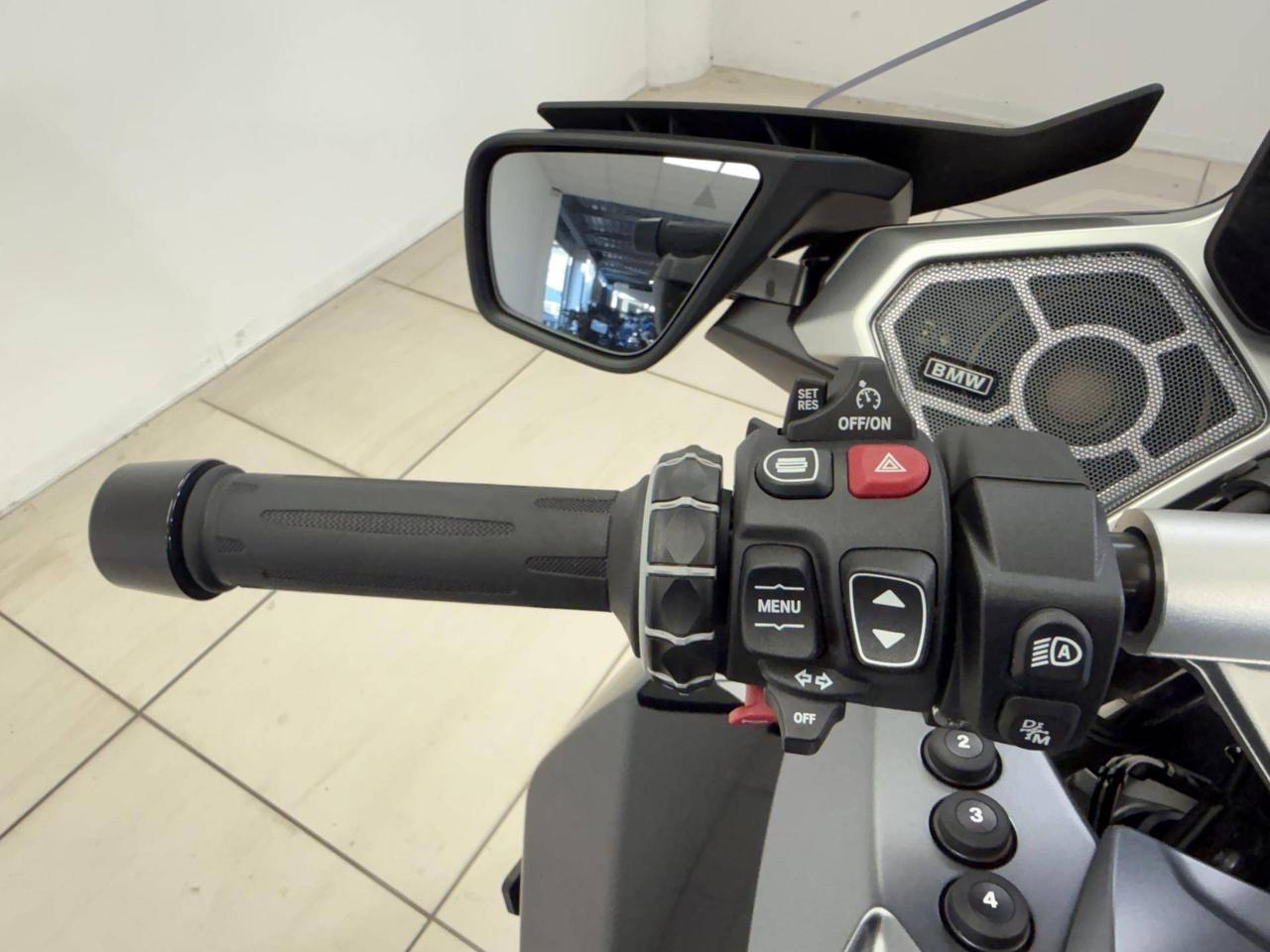 BMW R 1300 RT Triple Black ASA