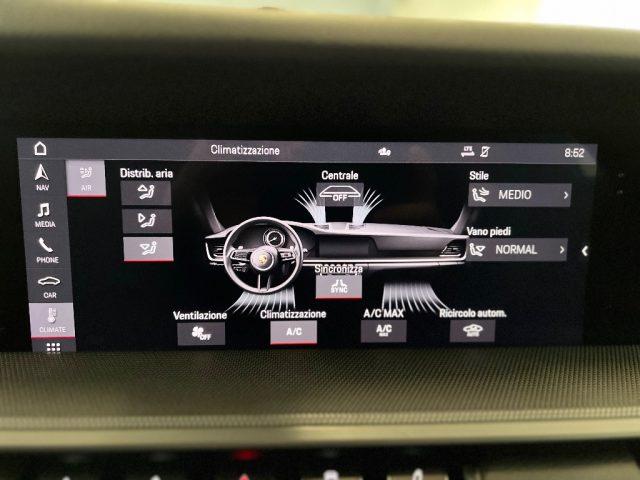 PORSCHE 911 Carrera 4 //TOTAL BLACK//