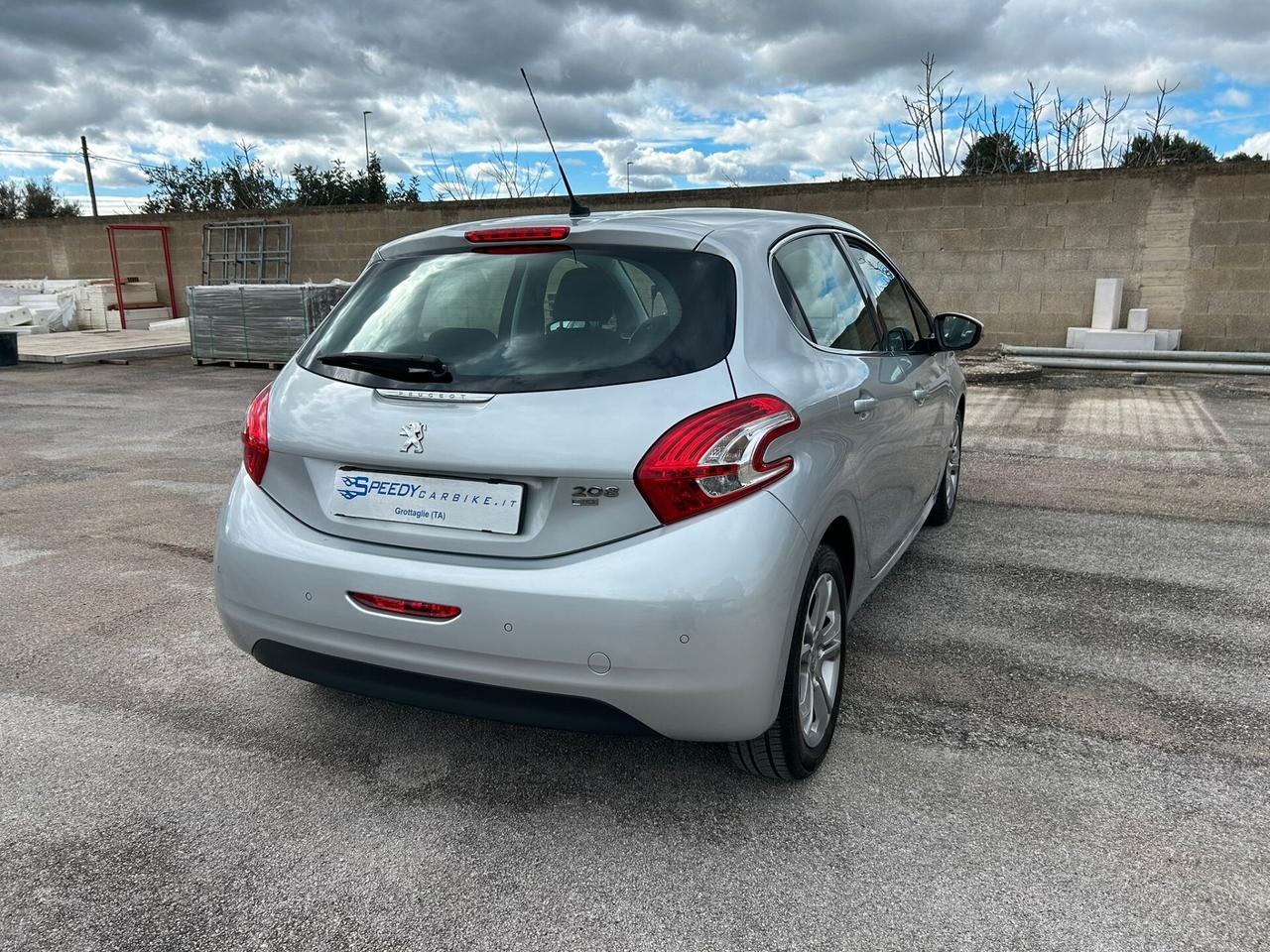 Peugeot 208 1.6 e-HDi 92 CV Allure