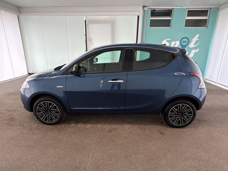 Lancia Ypsilon 1.0 FireFly 70cv Hybrid Silver Plus