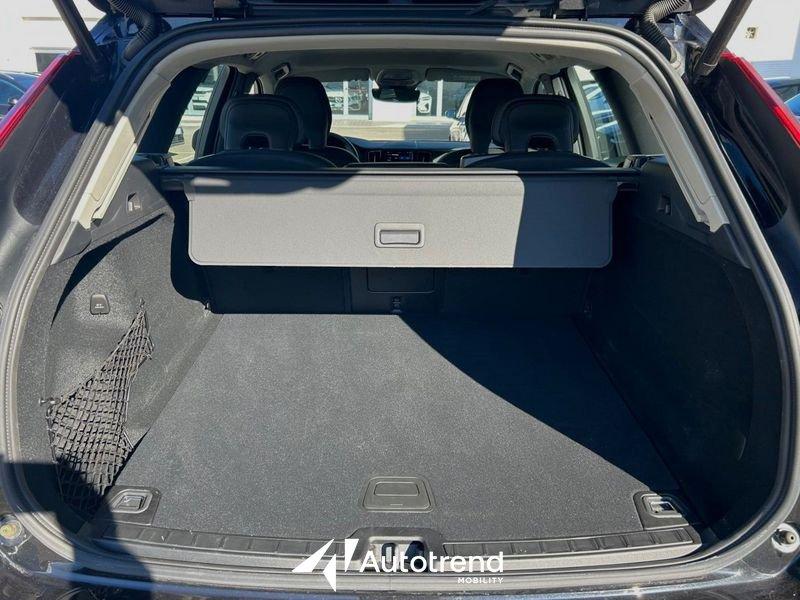 Volvo XC60 B4 197+14 CV Automatica Mild Hybrid Diesel Core in Conto Vendita