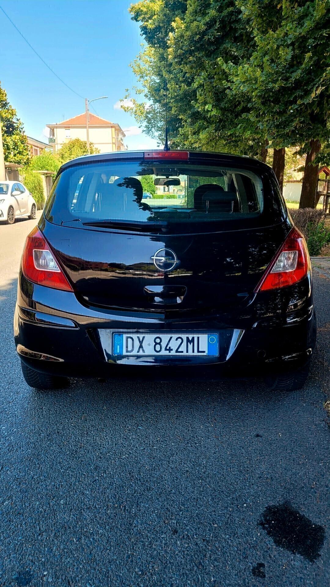 Opel Corsa 1.2 80CV 5 porte GPL-TECH Edition