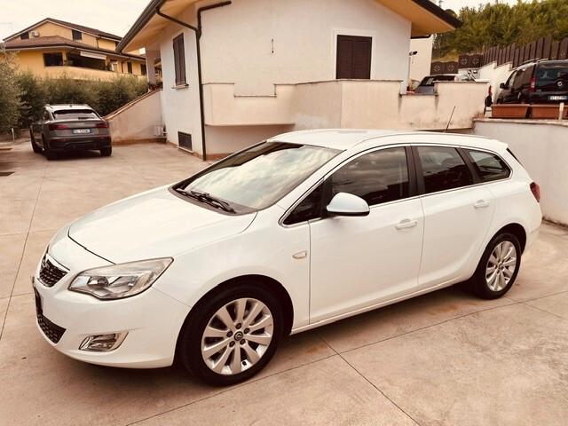 Opel Astra SW SPORTS TOURER 1.7 CDTI COSMO 110 CV 6M