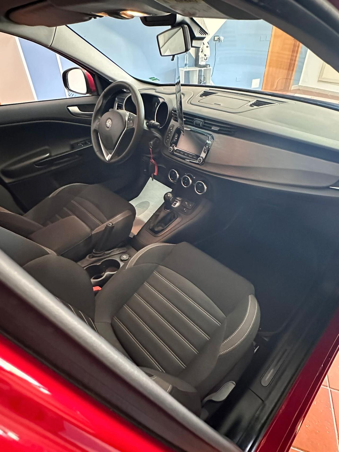 Alfa Romeo Giulietta 1.6 JTDm TCT 120 CV Sportiva