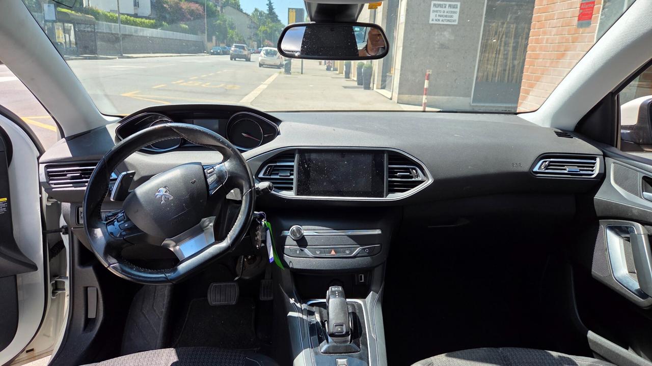 Peugeot 308 BlueHDi 130 S&S EAT8 SW Active Business