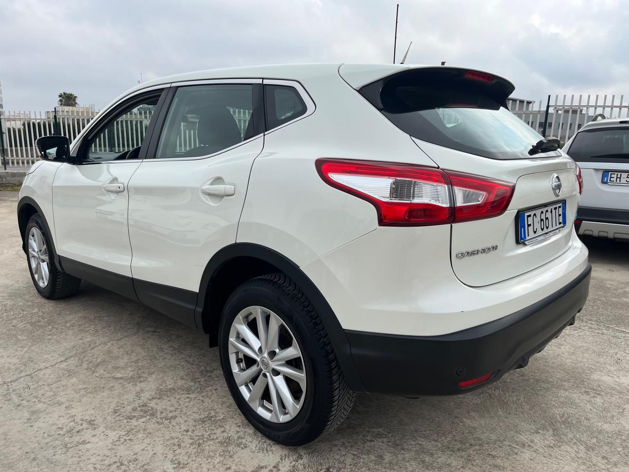 Nissan Qashqai 1.5 dCi Visia