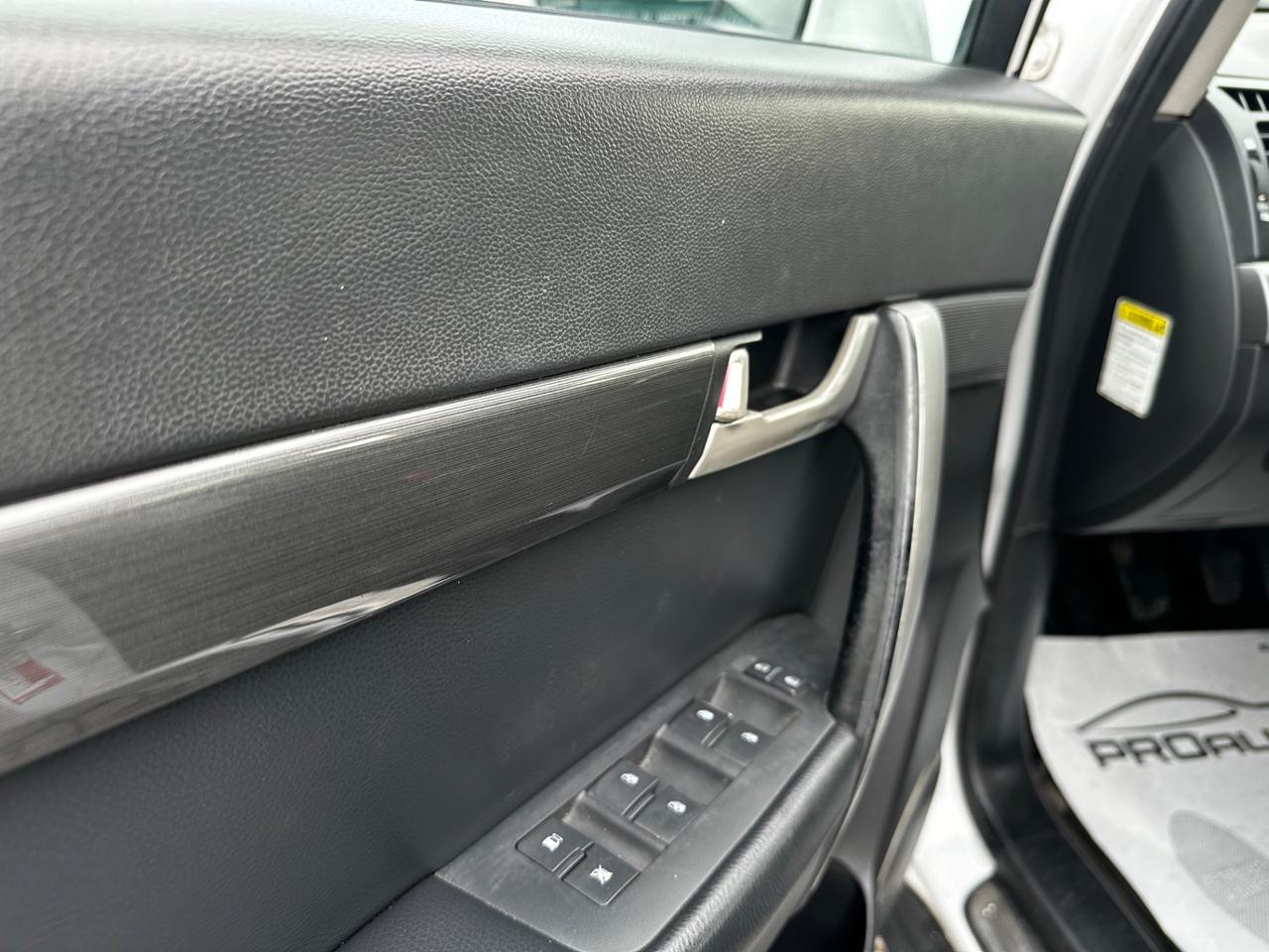 Chevrolet Captiva 2.0 VCDi LTZ 7 POSTI