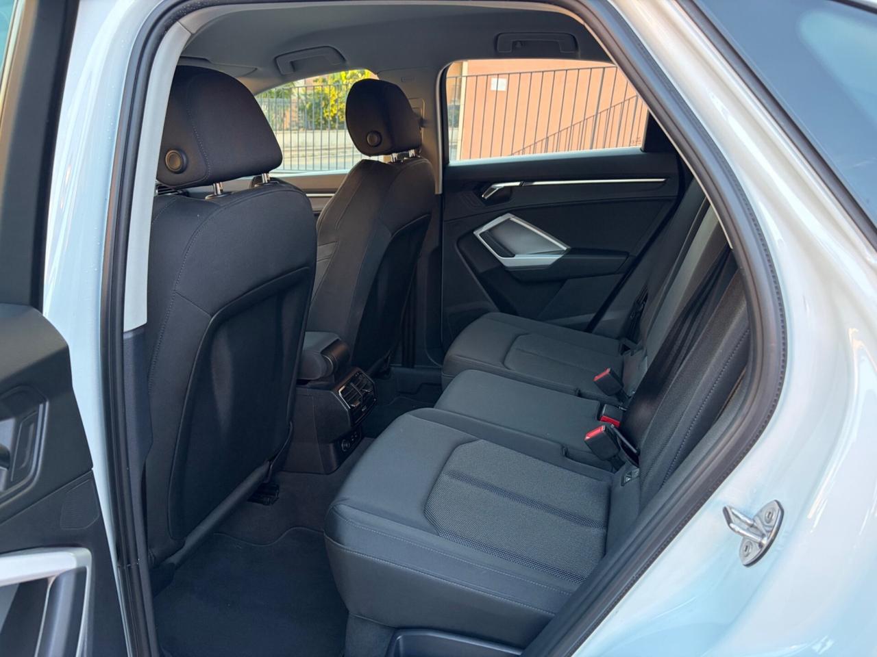 Audi Q3 SPB 35 TDI S tronic line edition unico proprietario!!!