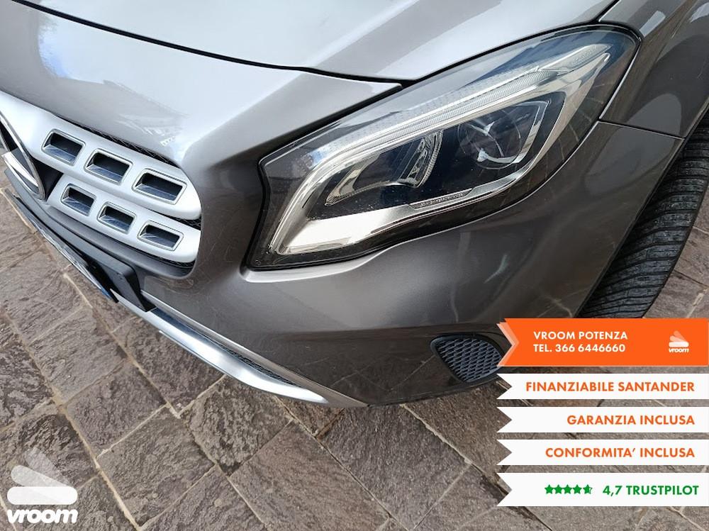 MERCEDES GLA (X156) GLA 200 d Automati...