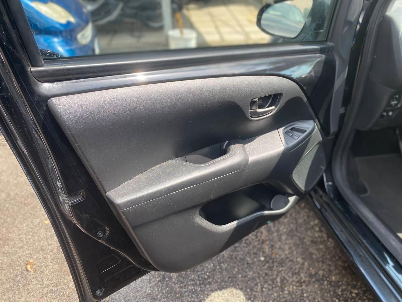 Toyota Aygo Connect 1.0 VVT-i 72 CV 5 porte x-cool