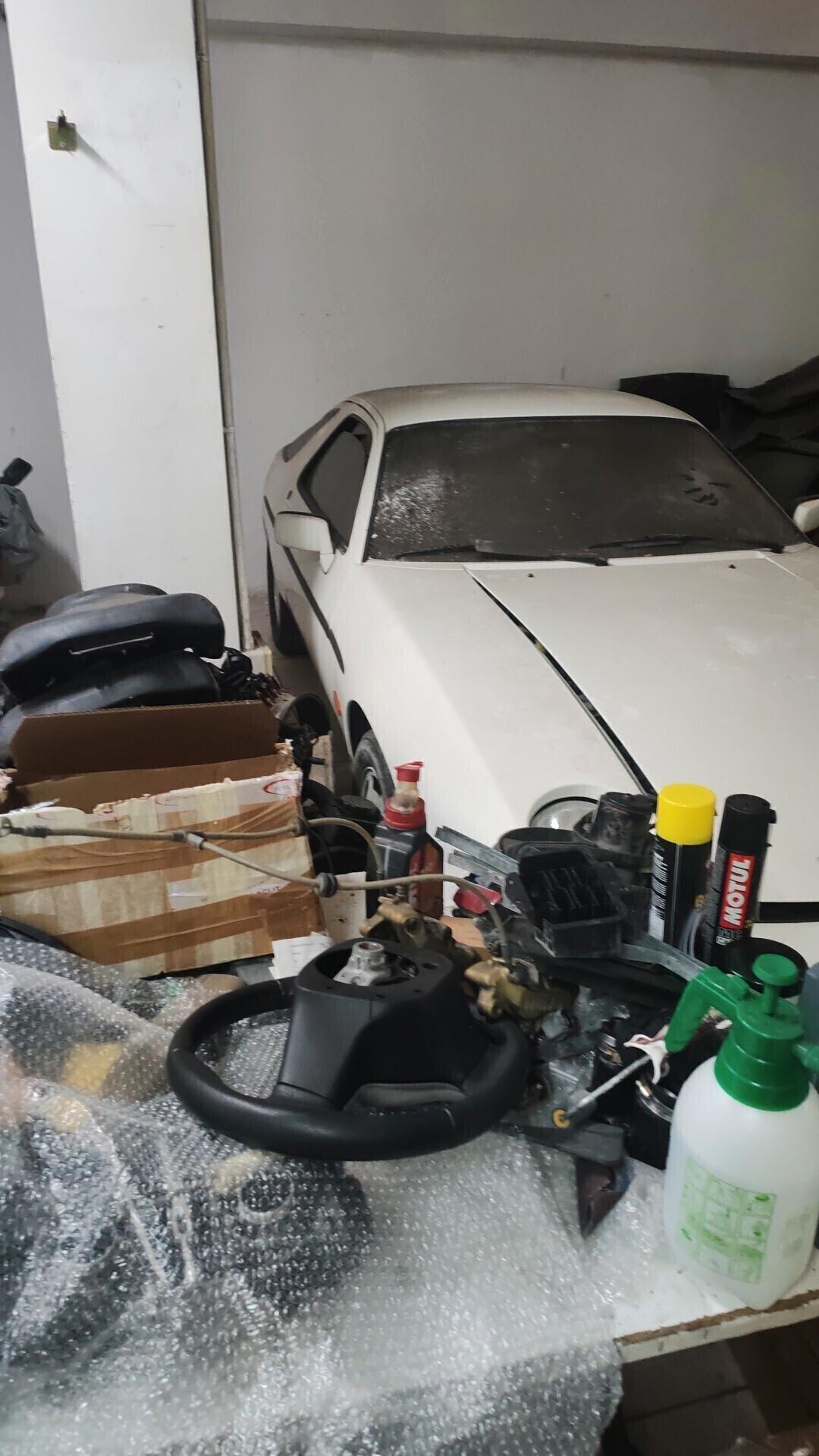 Porsche 928 4.4 v8 240cv cambio manuale