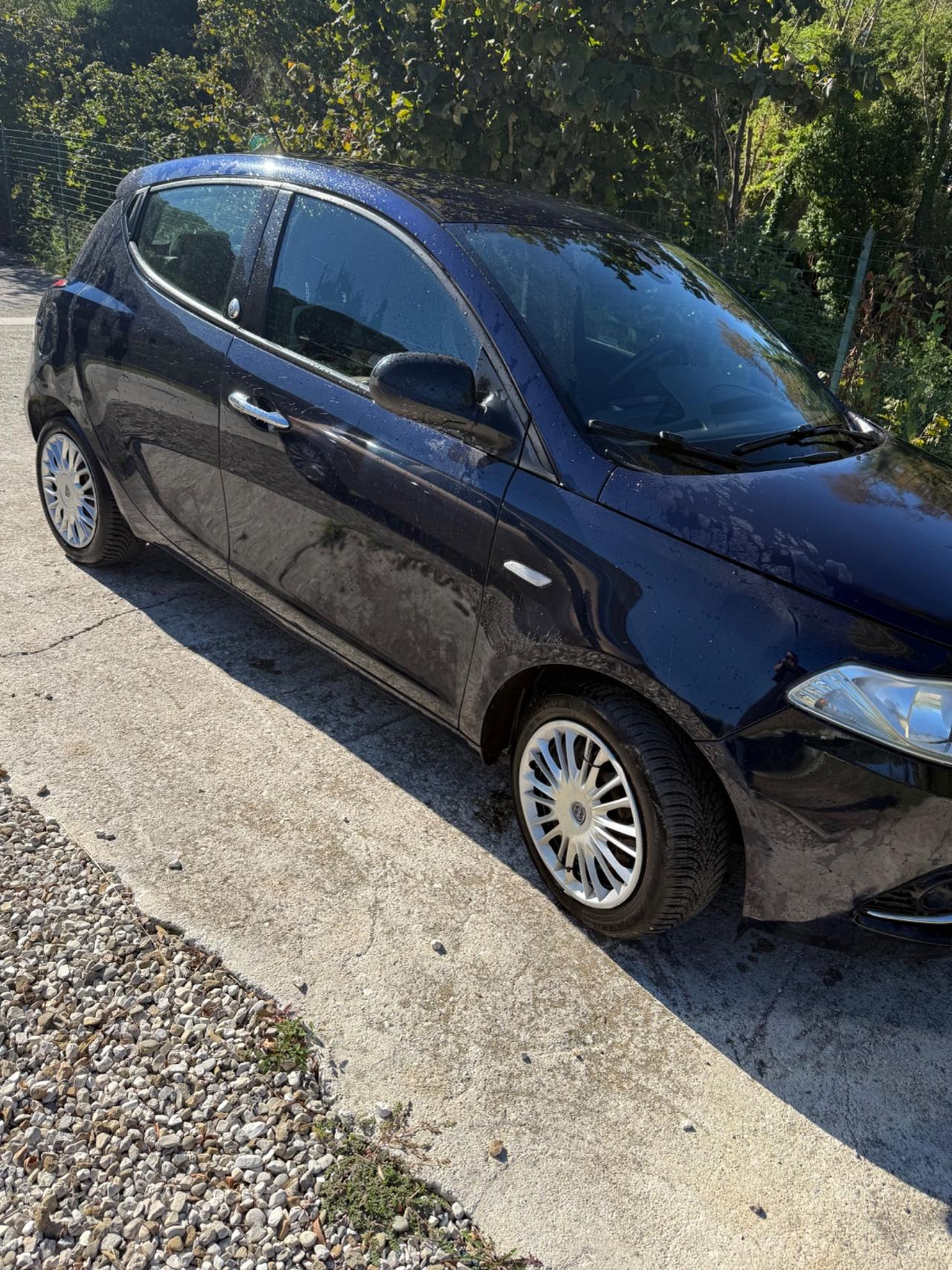 Lancia Ypsilon 1.2 69 CV 5 porte GPL Ecochic Gold