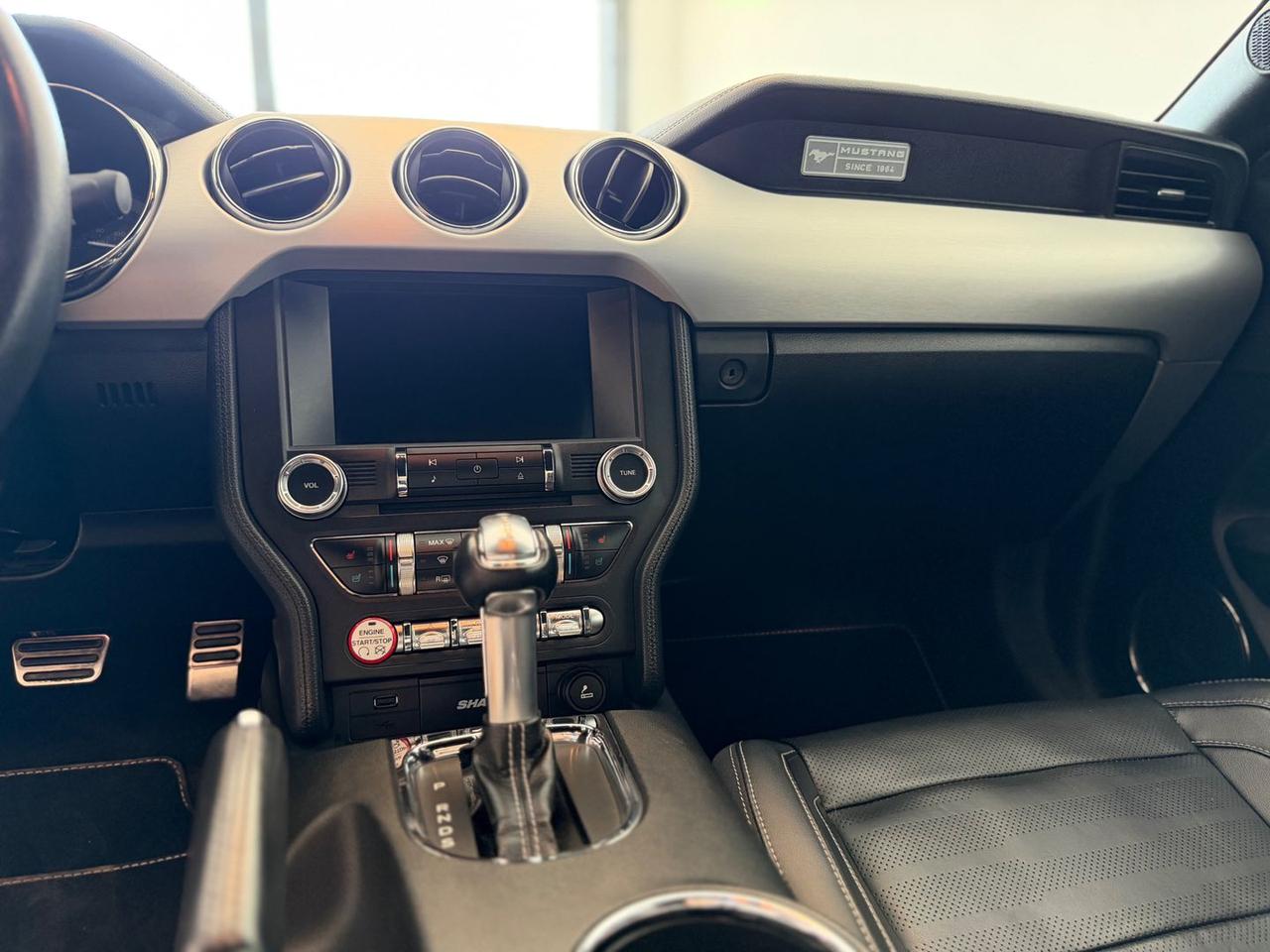 Ford Mustang Premium 2.3 EcoBoost #11589