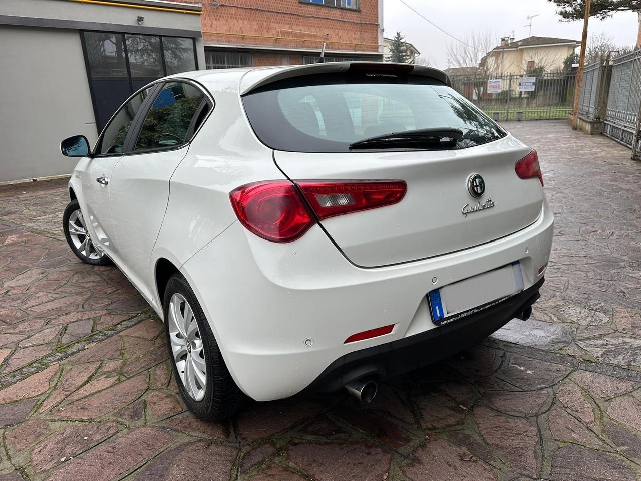 Alfa Romeo Giulietta 2.0 JTDm-2 140 CV Distinctive