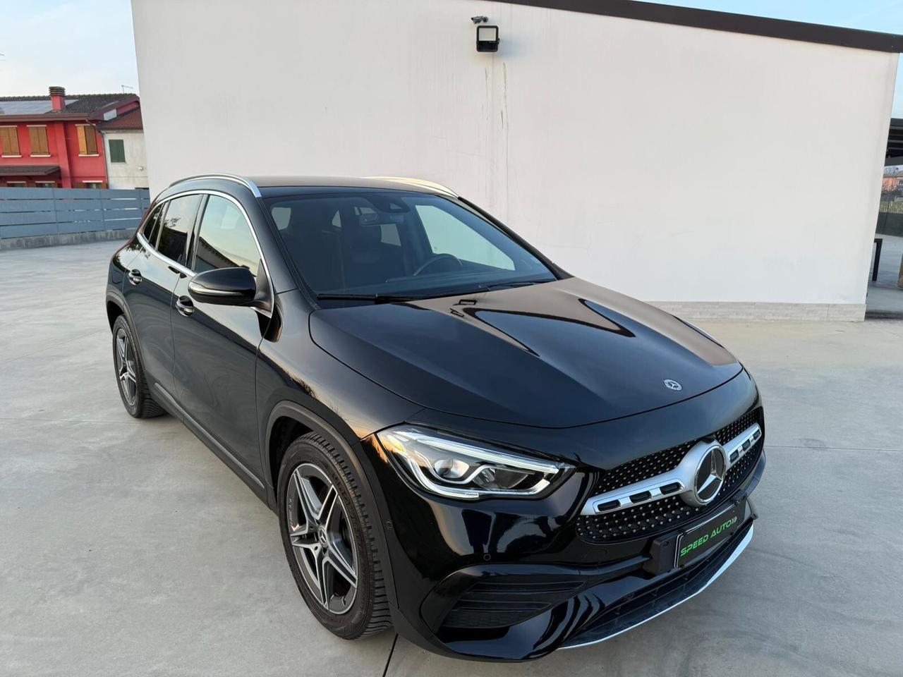 Mercedes GLA 200D 4Matic Premium AMG