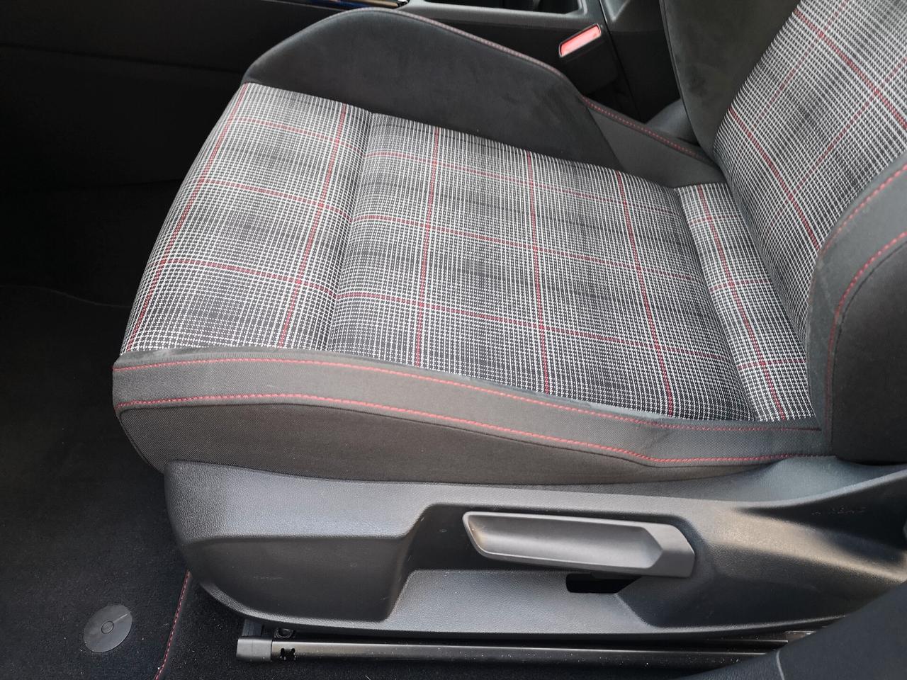 Volkswagen Golf GTI 2.0 TSI DSG - TETTO MATRIX CERCHI 19'