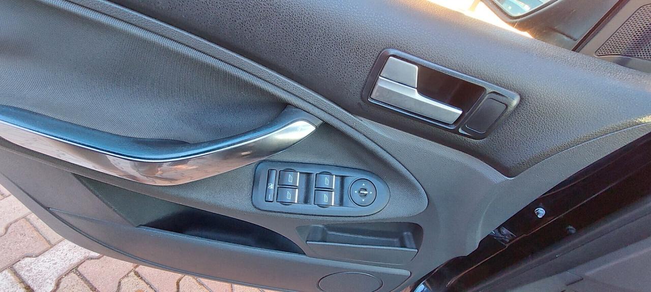 C-MAX 1,6 DIESEL 110 CV GOMME NUOVE SENSORI FARI A LED MOTORE PERFETTO REVISIONE 2027