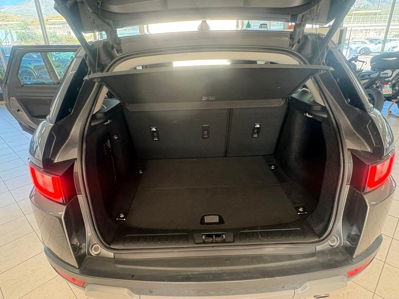 Land Rover Range Evoque 2.0 eD4 5p. SE Dynamic