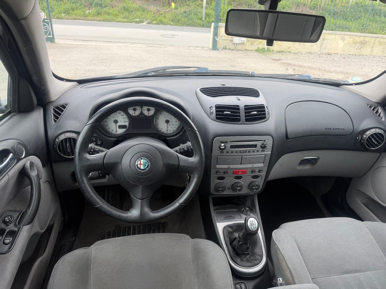 Alfa Romeo 147 1.6 BENZINA 2005