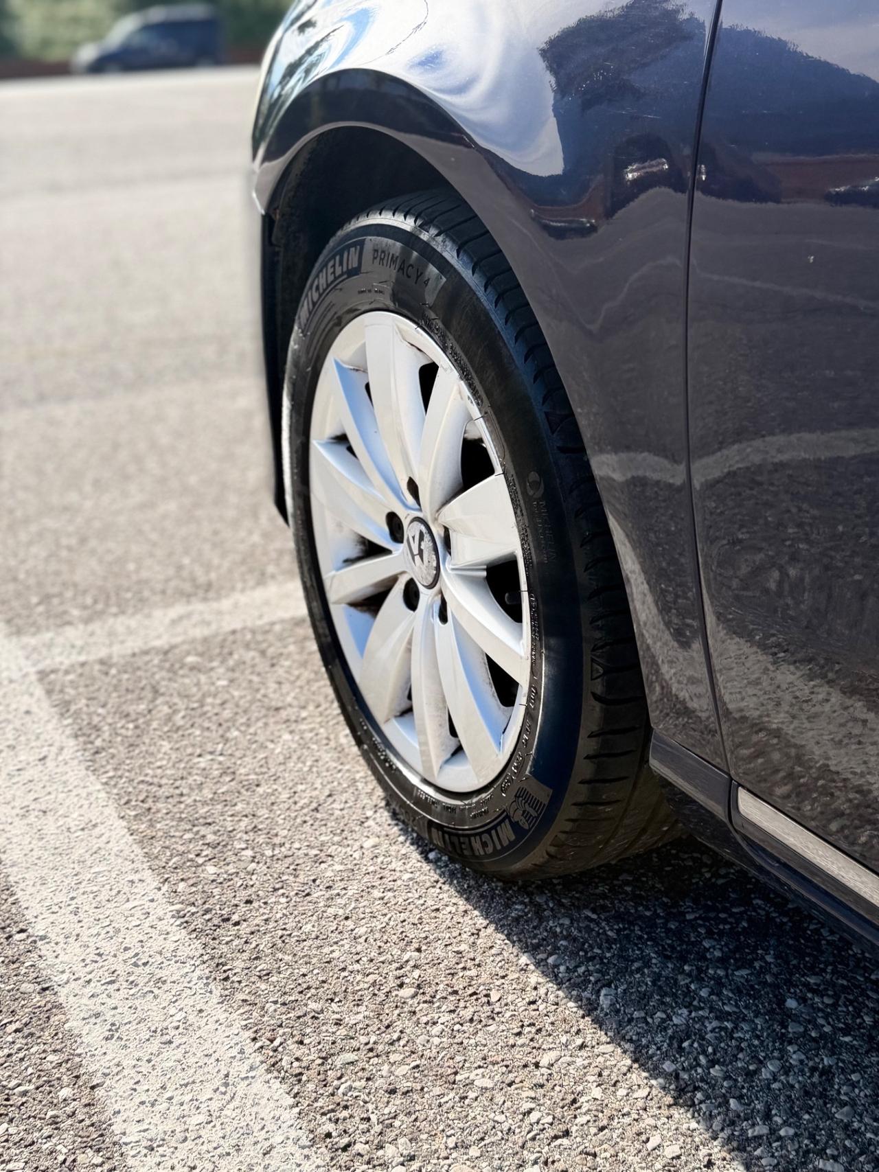 Volkswagen Passat Var. 1.6 TDI 105cv OK NEOPATENTATI