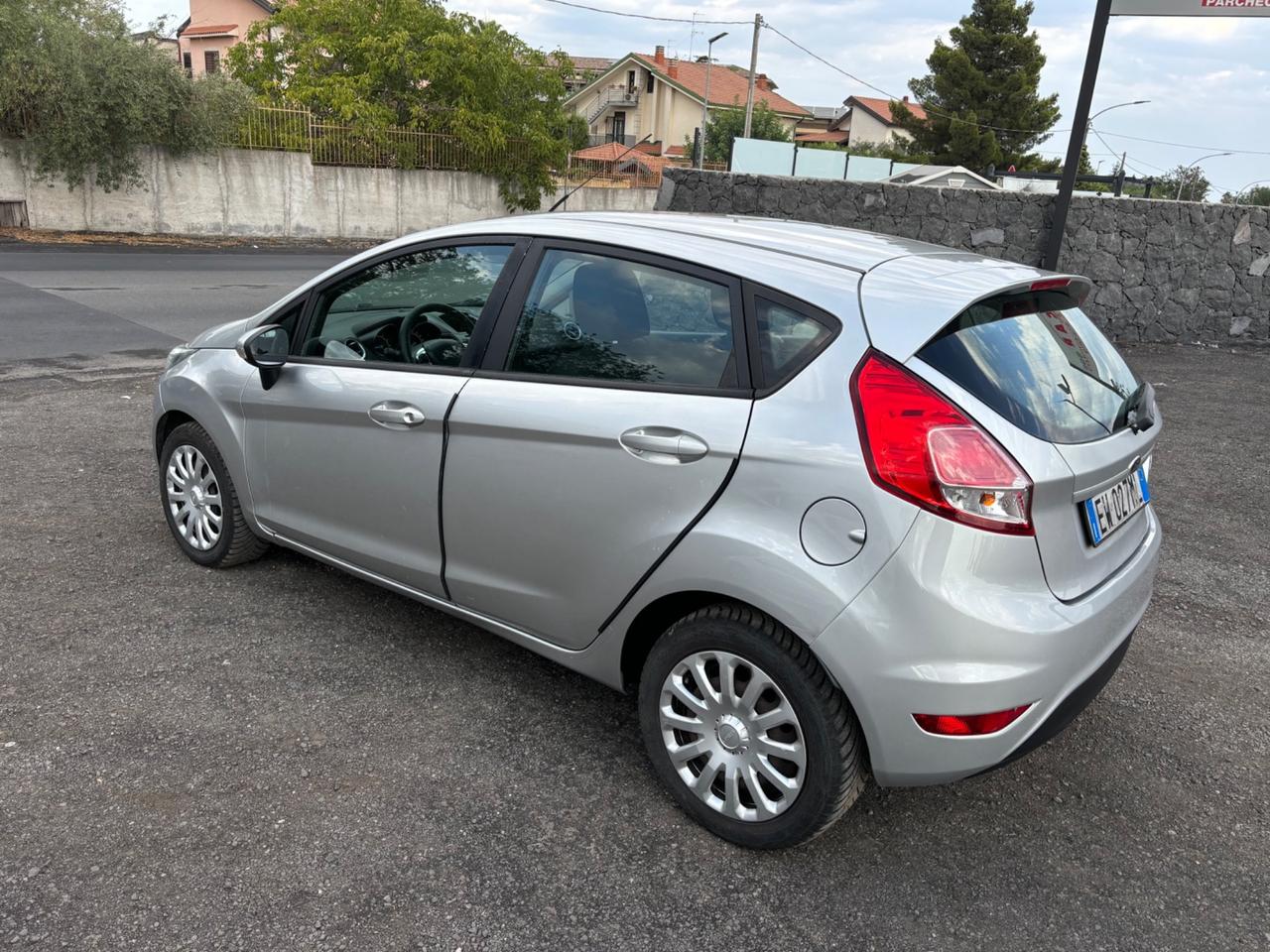 Ford Fiesta 1.4 5 porte Bz.- GPL