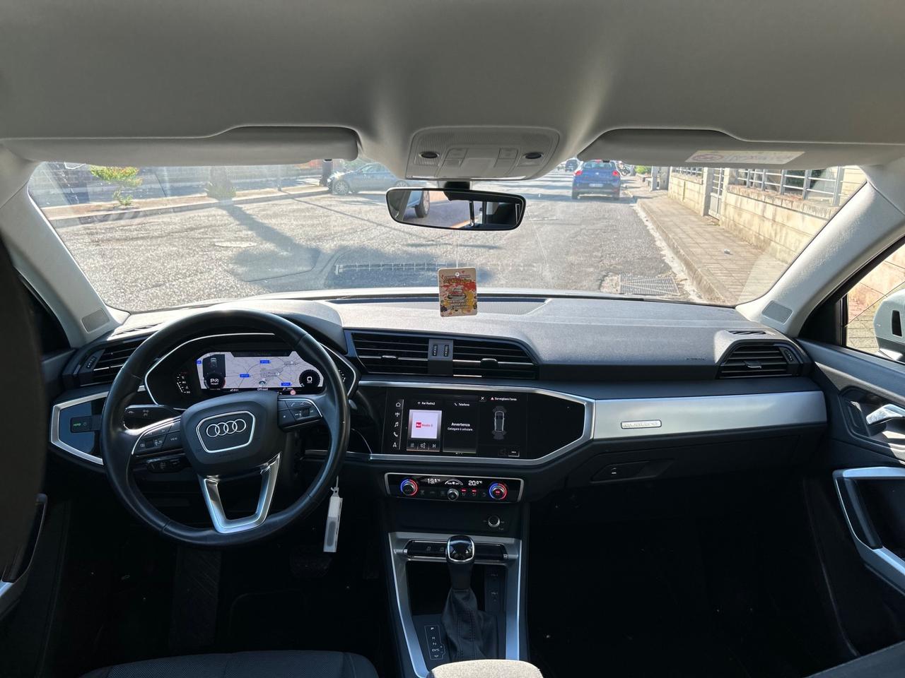 Audi Q3 35 TDI quattro S tronic Business Advanced