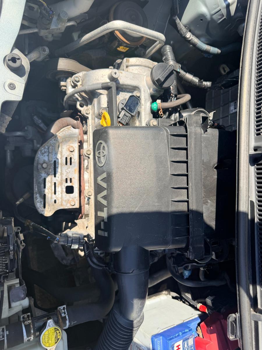 TOYOTA Yaris 1.3 5p. Sol