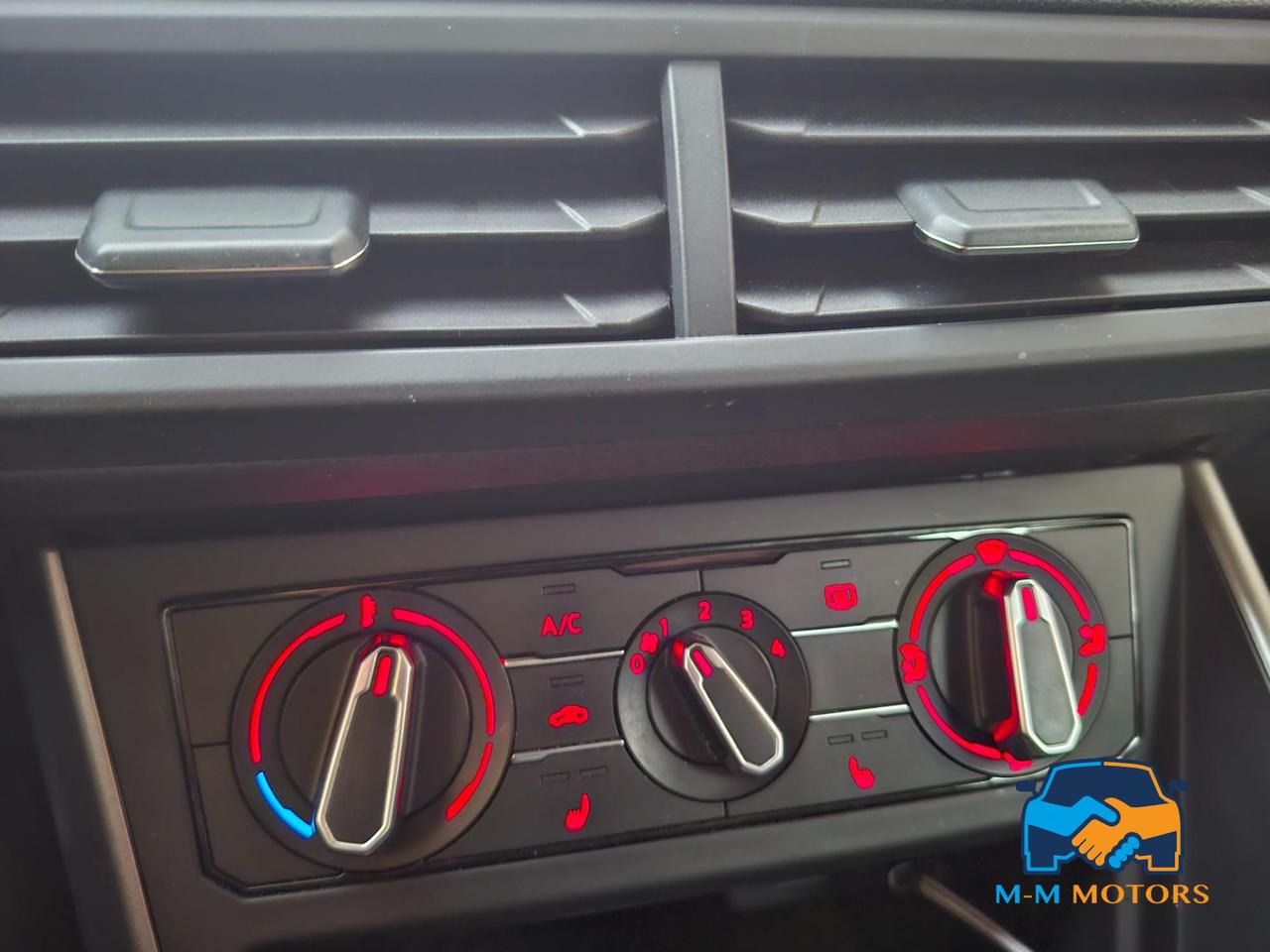 VOLKSWAGEN POLO unico proprietario GPL