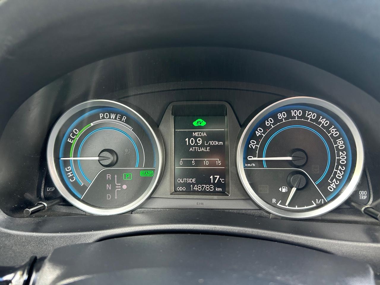 Toyota Auris 1.8 Hybrid Business