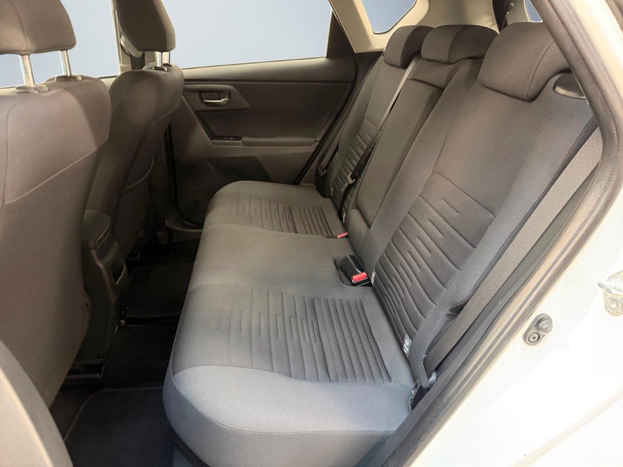 Toyota Auris 5 Porte Auris 1.8h Active cvt