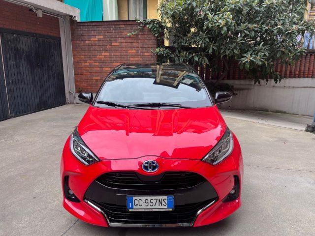 TOYOTA Yaris 1.5 Hybrid 5 porte Lounge come nuova