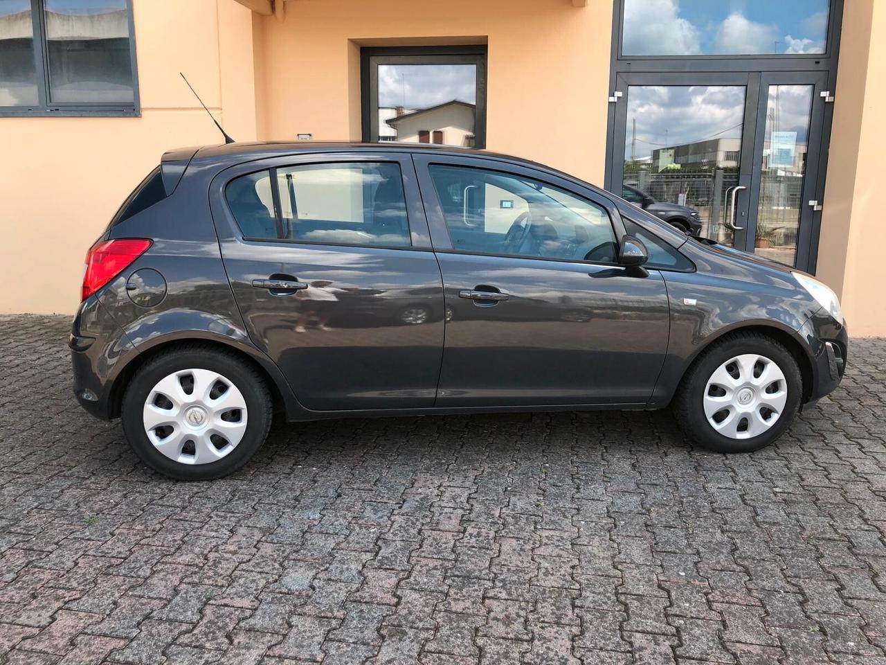 Opel Corsa 1.2 85CV 5 porte GPL-TECH Edition