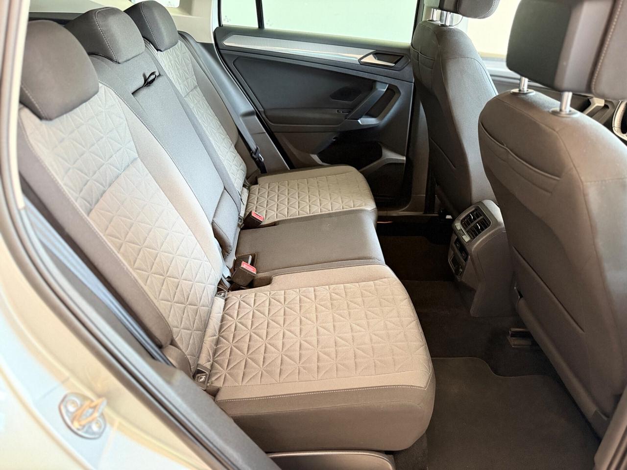 Volkswagen Tiguan 2.0 TDI 150 CV SCR DSG Elegance