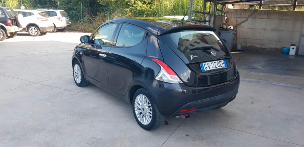 Lancia Ypsilon 1.2 69 CV 5 porte GPL
