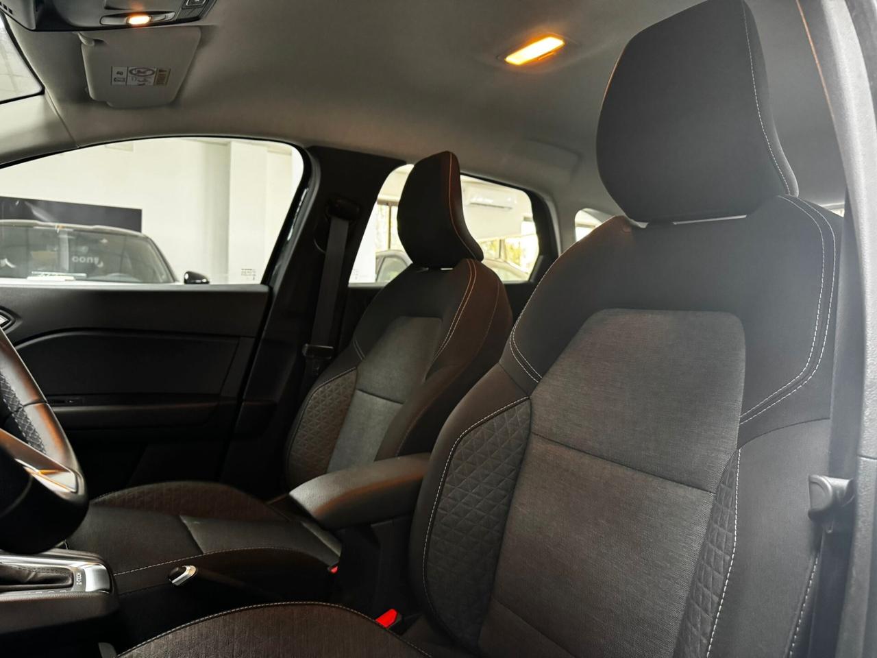 Renault Captur Full Hybrid E-Tech 145 CV Zen
