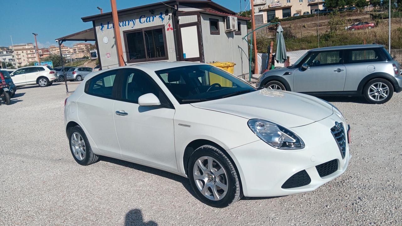 Alfa Romeo Giulietta 1.6 JTDm-2 105 CV Distinctive