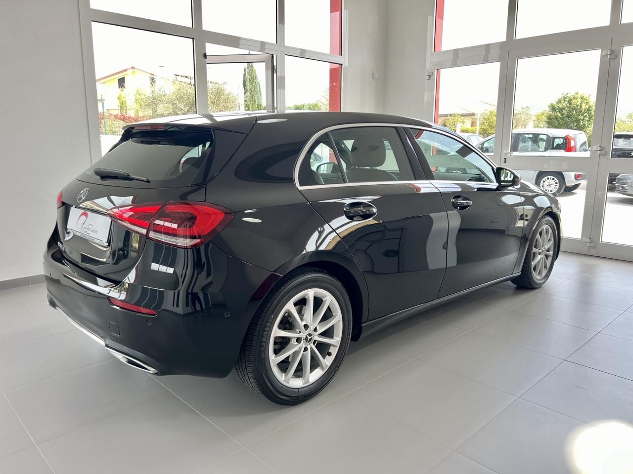 MERCEDES-BENZ A 180 d Aut. Business Extra - 2020