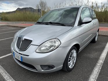 Lancia Ypsilon 1.2 69 CV Argento