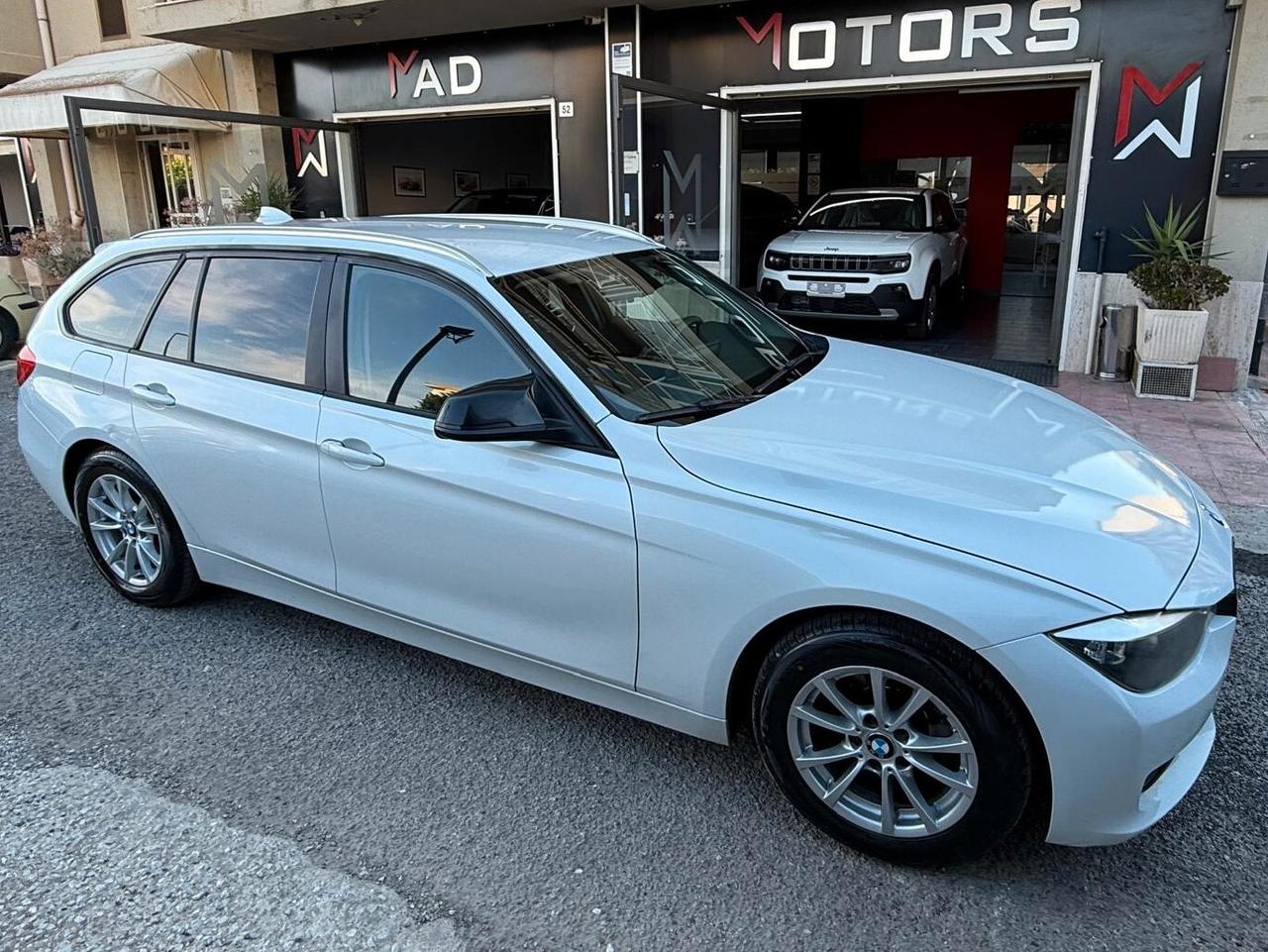 Bmw 318d Touring Luxury 143Cv