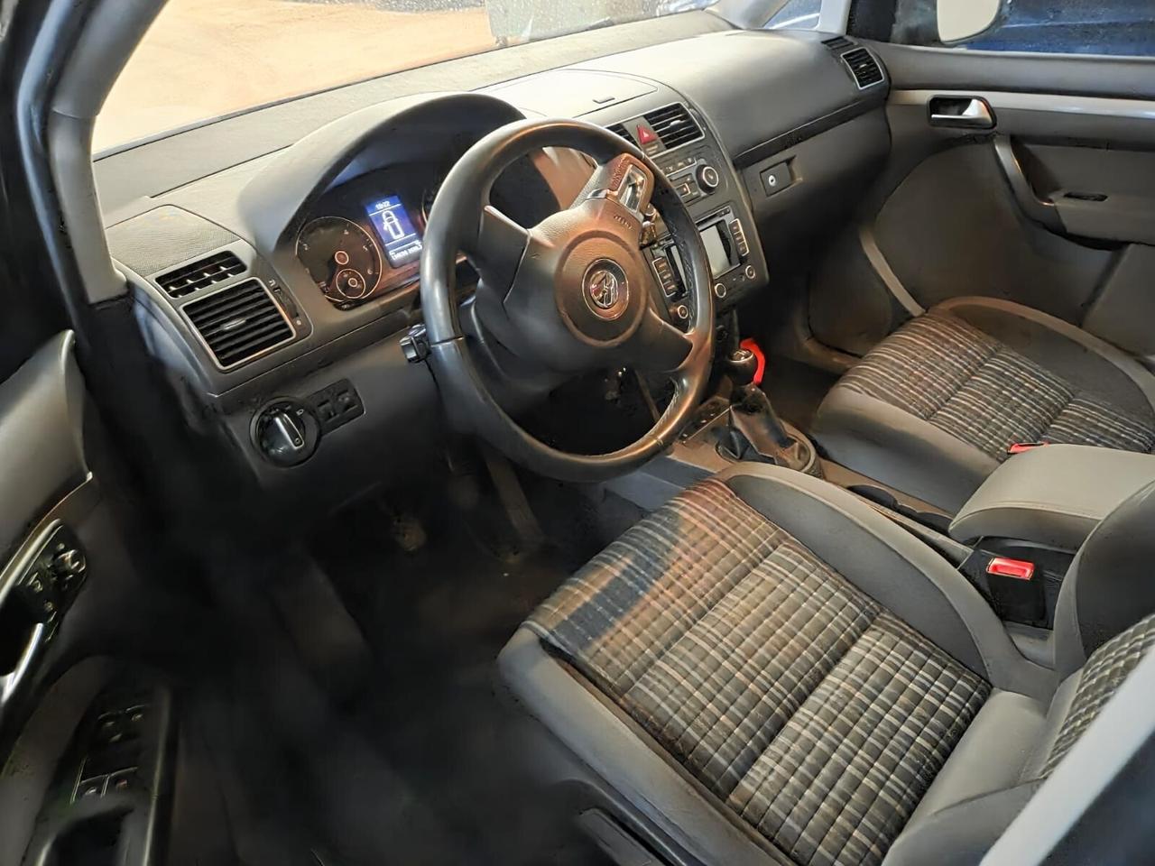 Volkswagen Touran Business 2.0 TDI 140 CV Highline