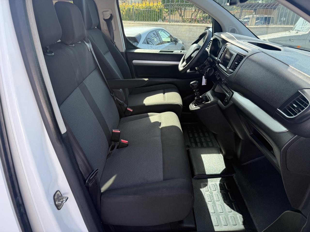 Peugeot Traveller 2.0 BlueHDi 140cv Long 9 POSTI