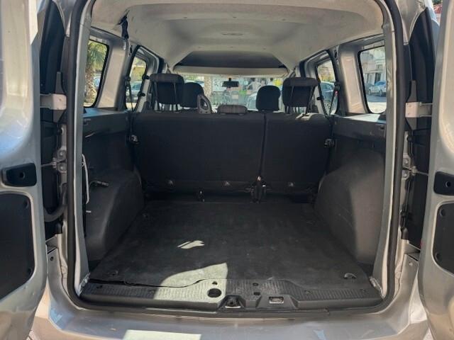 Dacia Dokker 1.5 dCi 8V 90CV Start&Stop Serie Speciale Lauréate Family