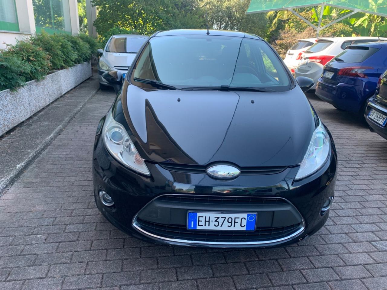 Ford Fiesta 1.4 TDCi 70CV 5 porte Titanium