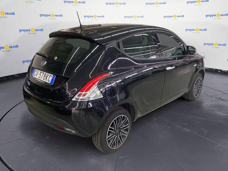 Lancia Ypsilon III 2015 1.0 firefly hybrid Gold s&s 70cv 5p.ti