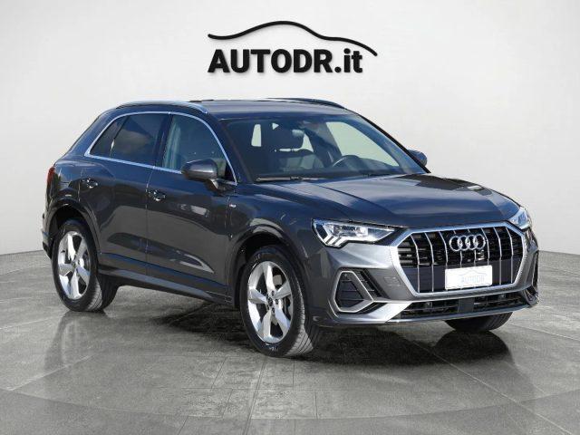 AUDI Q3 45 TFSIe S-Tronic 2xS-Line Retrocamera, Cerchi 19"