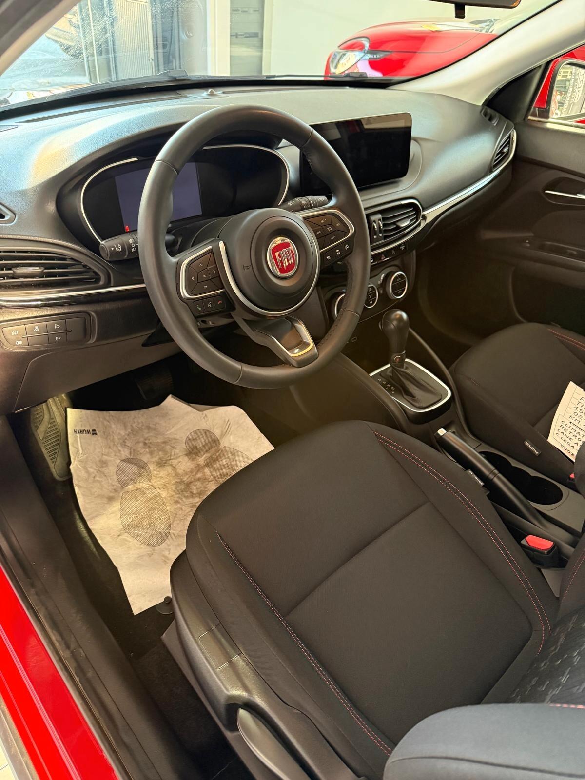 Fiat Tipo 1.5 HYBRID SW Cross 130CV