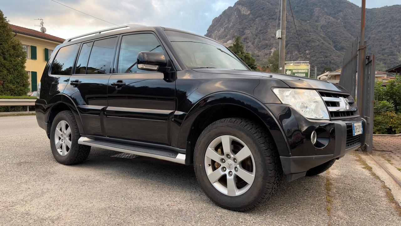 Mitsubishi Pajero 3.2 DI-D 16V 5p. Intense. UNICO PROPRIETARIO