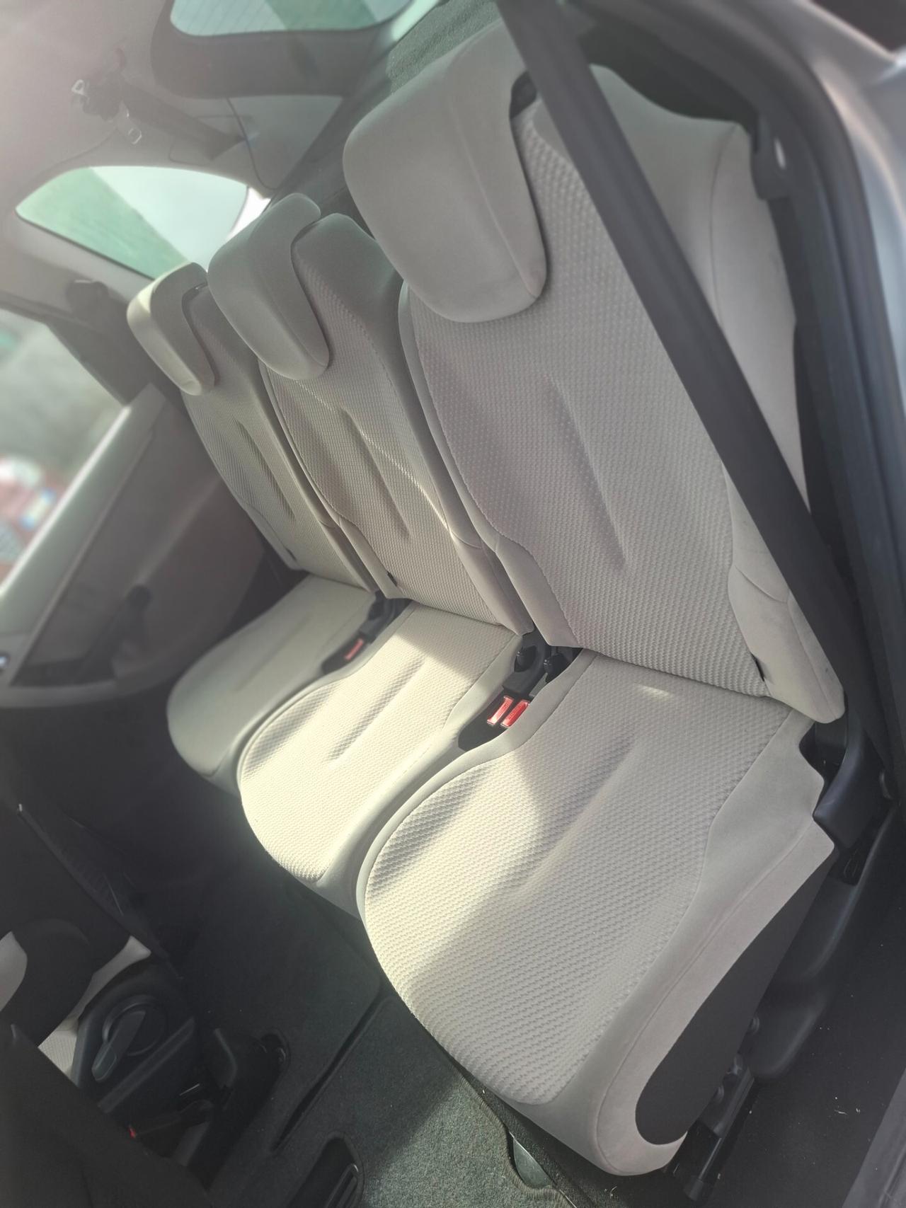 Citroen C4 Picasso 1.6 HDi 110 FAP Elegance (80Kw)