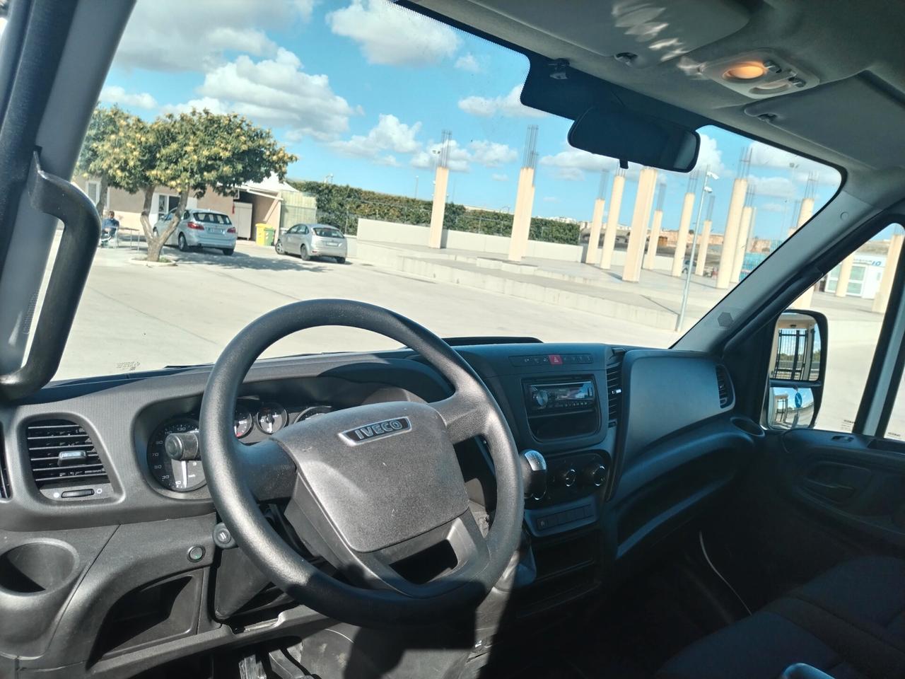 Iveco Daily 35c12 2017 centinato alla francese
